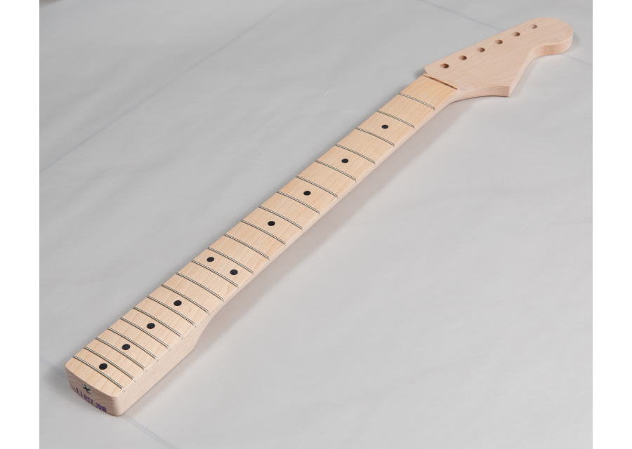 ST50 Neck Front Angle M-M